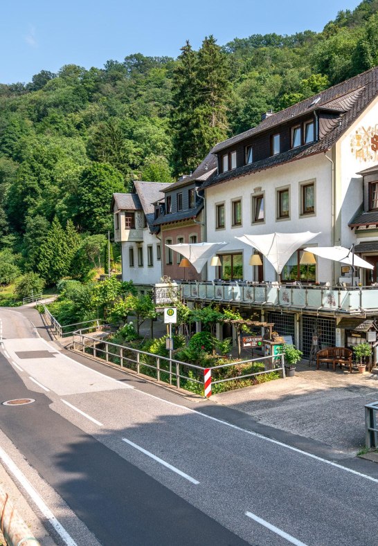 Weingut W Persch - Sennerhof - Oberwesel, Mittelr5 | © Weingut W. Persch