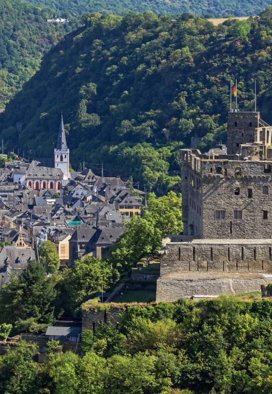 Burg Rheinfels thront über St. Goar | © Friedrich Gier