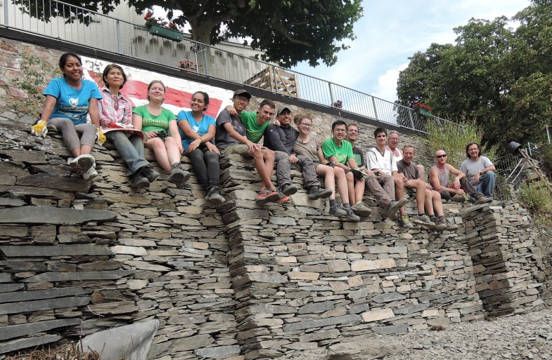 Trockenmauerbau Gruppenbild