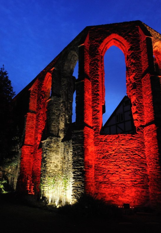 illuminierter Klostergarten | © Stadt Oberwesel