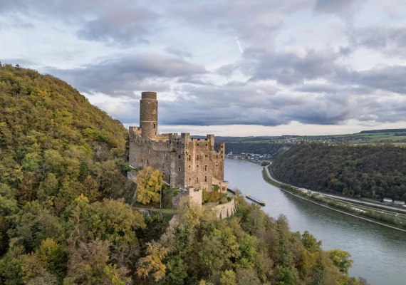 Burg Maus im Herbst | © Andreas Pacek, fototour-deutschland.de