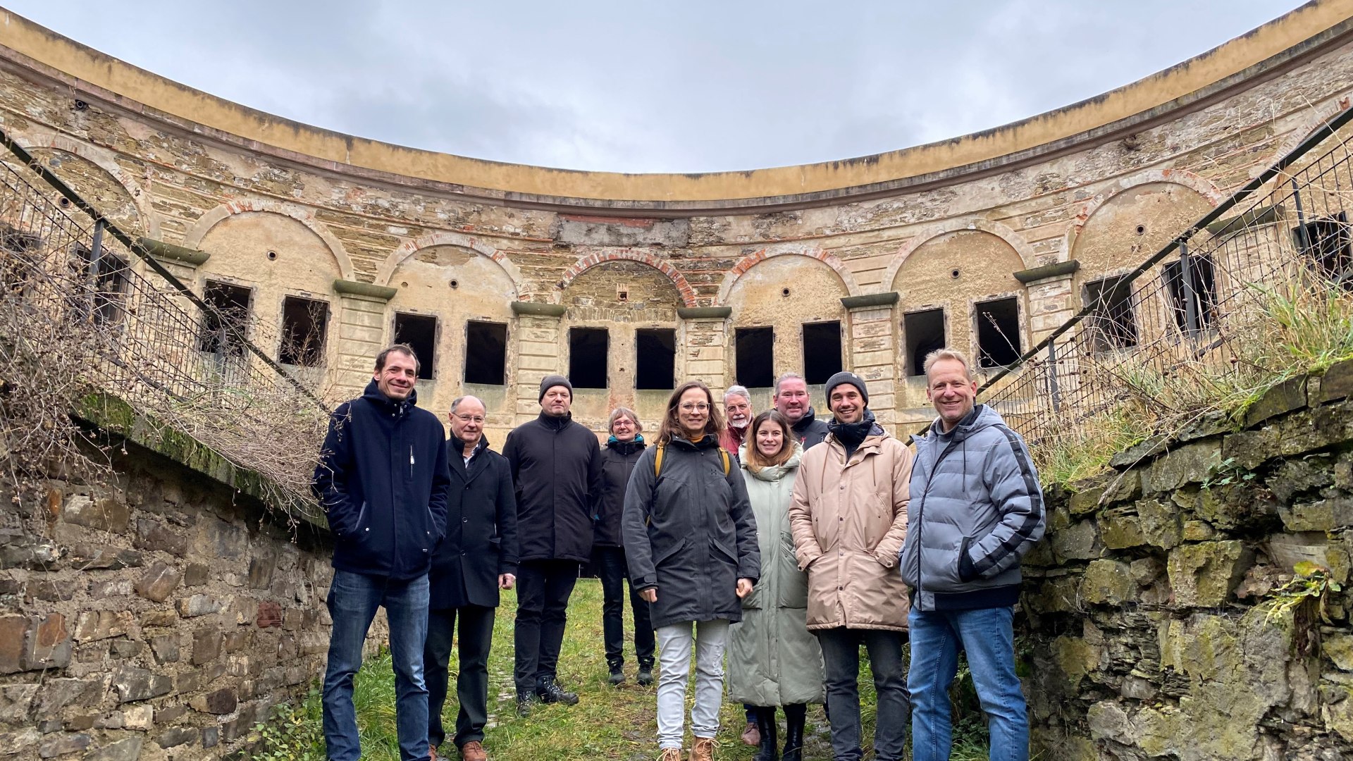 Die LAG besichtigt das LEADER Vorhaben auf Fort Asterstein im gleichnamigen Koblenzer Stadtteil.  | © Stefan Koliopoulus